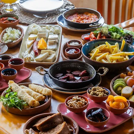 Petra Cappadocia Luxury 4* 우치사르